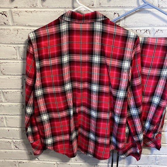 Victoria’s Secret Pajama Set - Picture 5 of 8